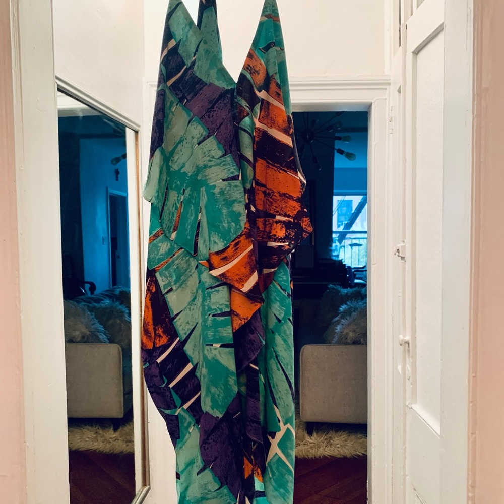 Olivaceous summer/beach dress